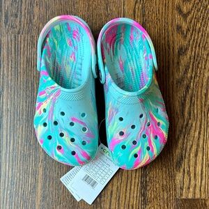 Crocs NWT Youth J2 Marbled Clog